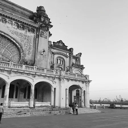 公寓 ”modern Apartment” Old *