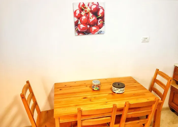 ”modern Apartment” Old